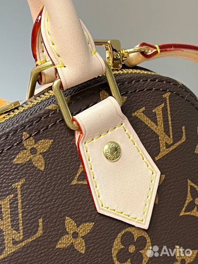 Сумка Louis Vuitton Alma Bb