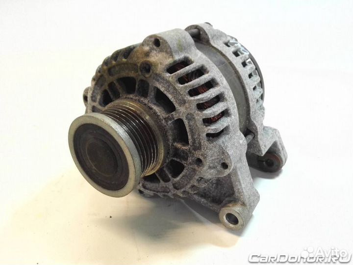 Генератор б/у для Opel Astra (13500582)