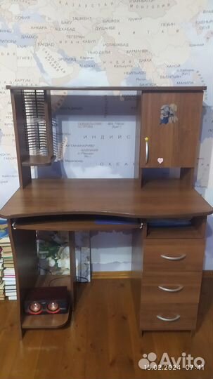 Компьютерный стол