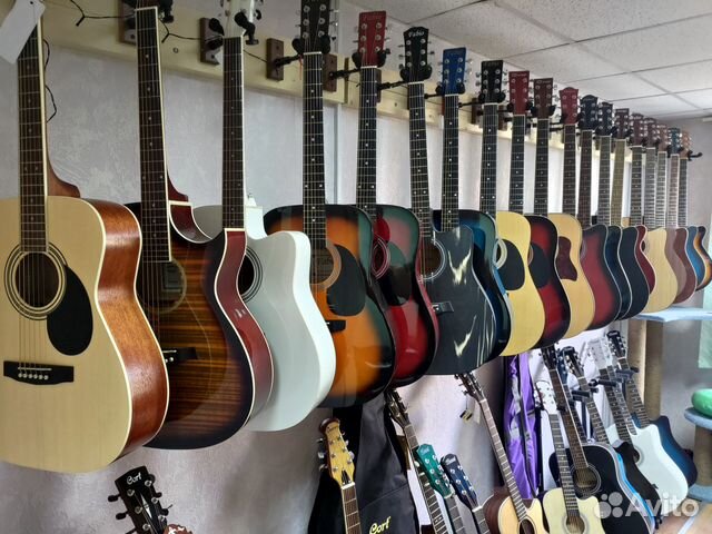 Гитара новая