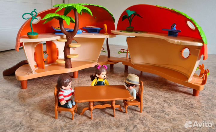 Дом игрушечный, домик Мончичи + фигурки, мебель