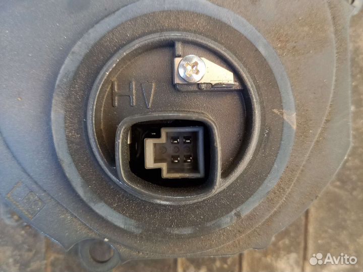 Блок ксенона Mazda Honda