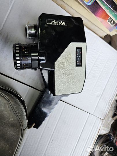 Кинокамера Лада