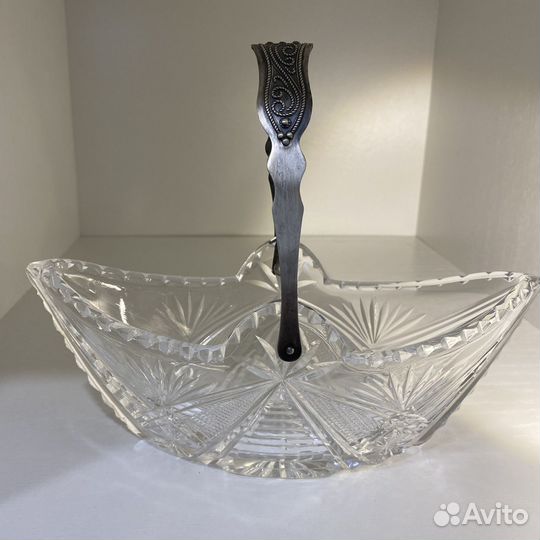 Ладья хрустальная с мельхиоровой ручкой