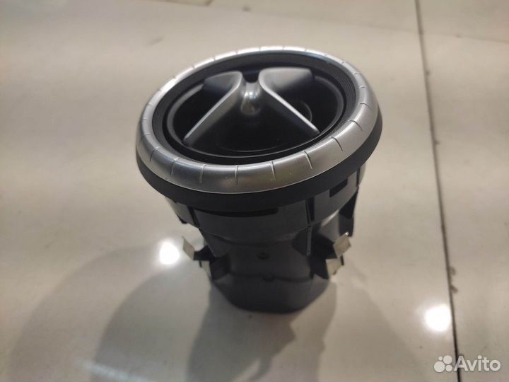 Воздушный дефлектор (Mercedes-Benz CLA-class)