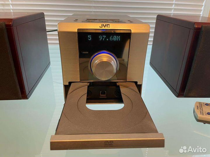 Проигрыватель винила denon