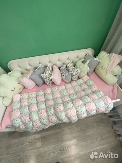 Бортики в детскую кроватку+одеяло бомбон
