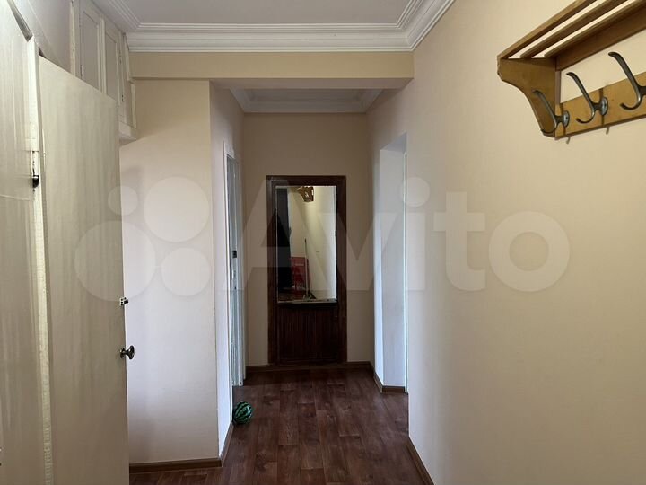 2-к. квартира, 56 м², 5/5 эт.