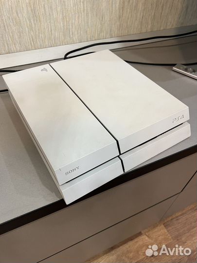 Sony playstation 4