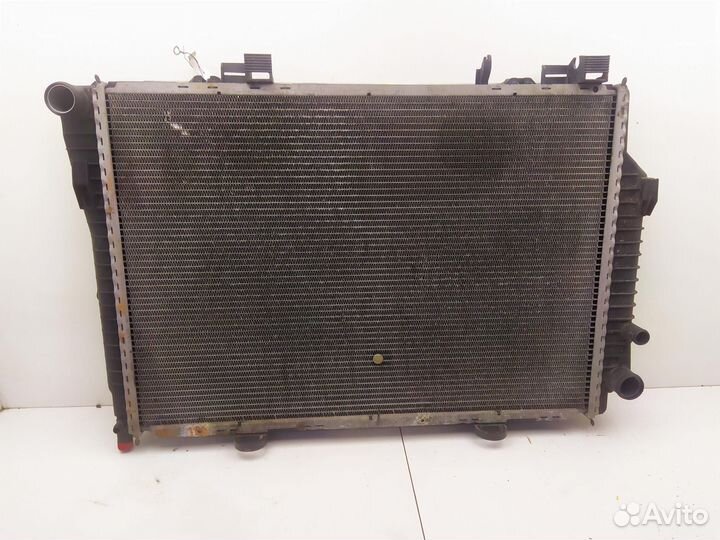 Радиатор основной Mercedes W202