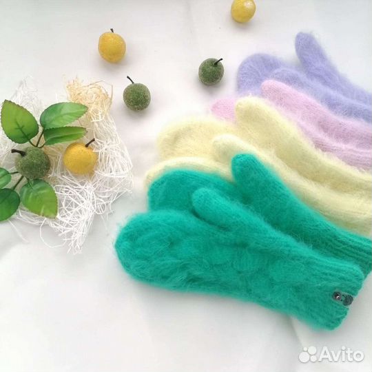 Варежки женские новые