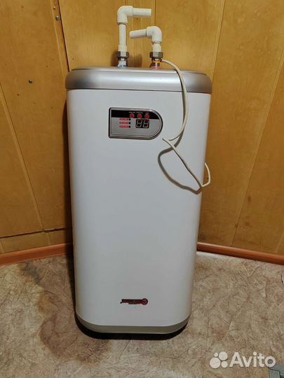 Водонагреватель накопительный 50л на запчасти