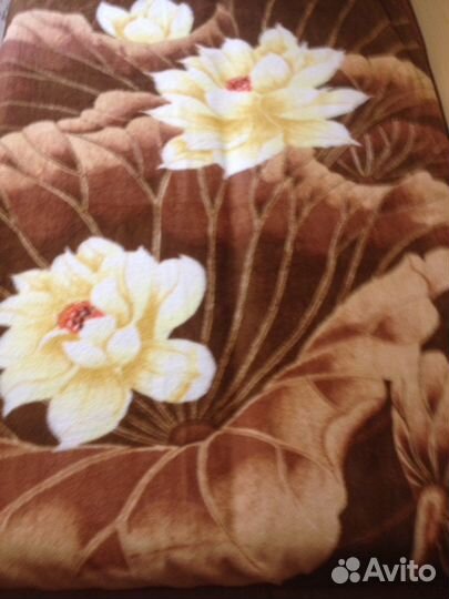 Двусторонний плед (одеяло), покрывало