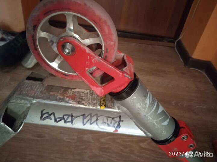 Трюковой самокат