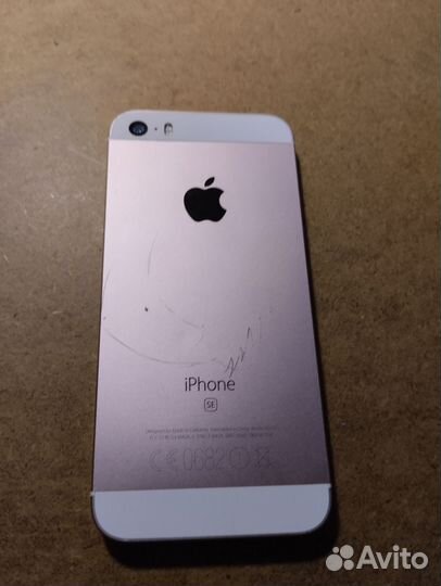 iPhone SE, 32 ГБ
