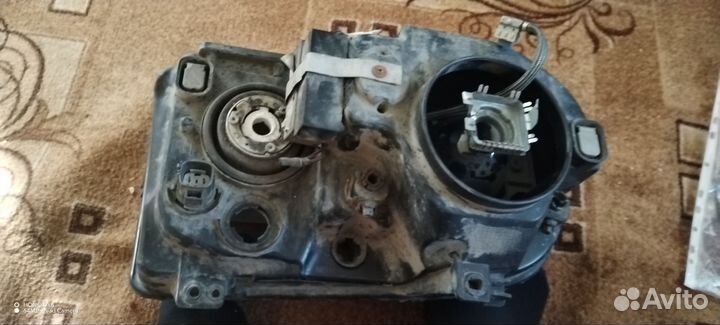 Фары на chrysler 300c дорестайл