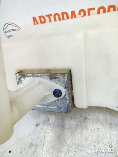 Бачок омывателя лобового стекла Ssang Yong Rexton