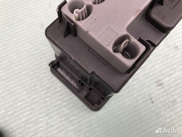 Компрессор центрального замка на Mercedes W 210