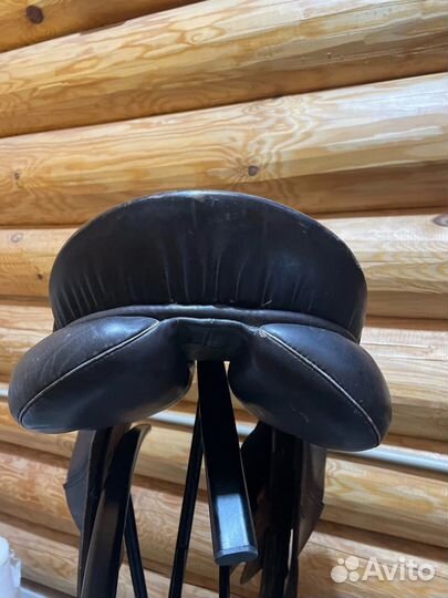 Седло для лошади