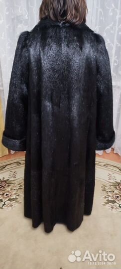 Шуба из меха нутрии, новая с биркой 25 000