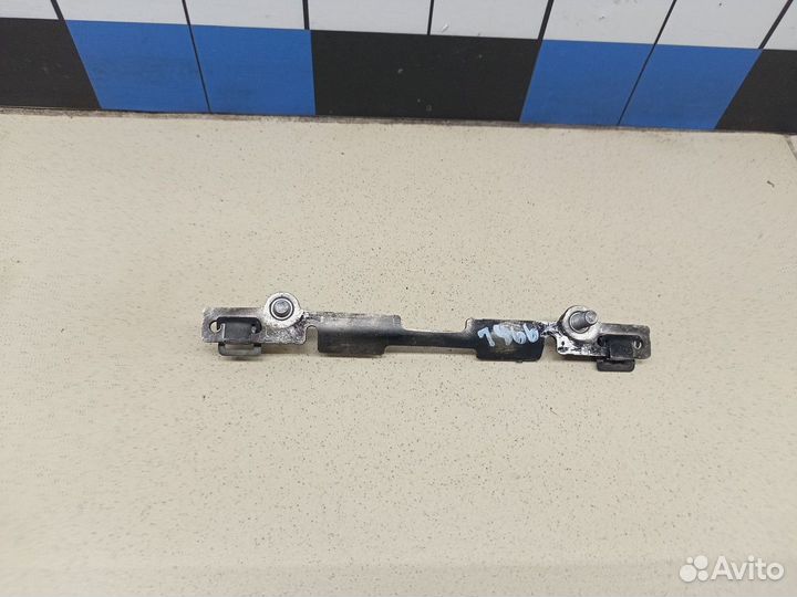 Кронштейн (сопут. товар) 5-serie GT F07 2009-2016