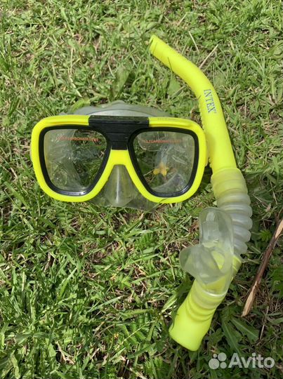 Маска с трубкой