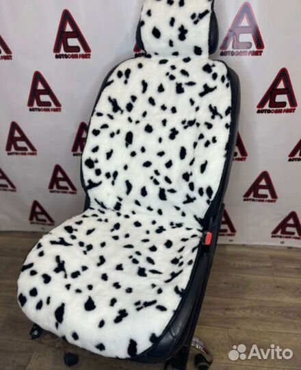 Накидки меховые на авто. Цена за 2 шт