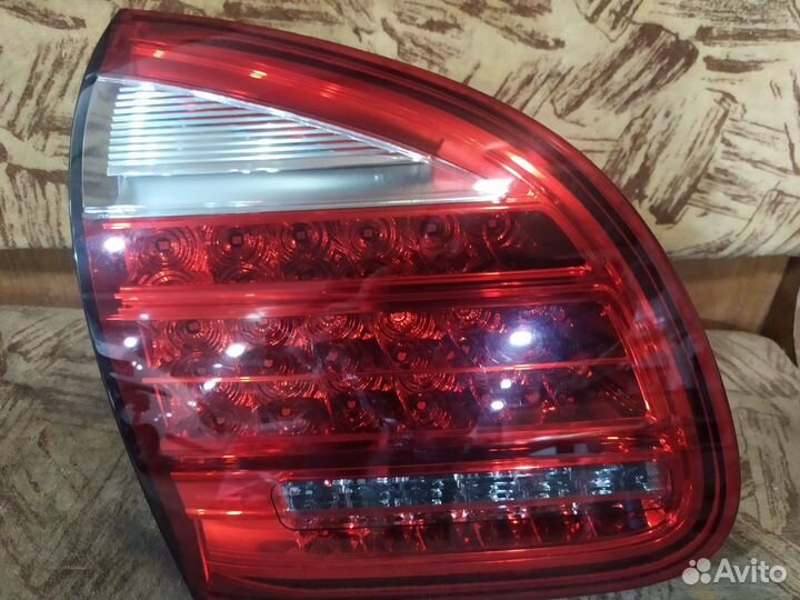 Porsche Cayenne 958 фонарь левый внутренний