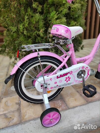 Детский велосипед для девочки