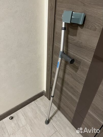 Костыль локтевой