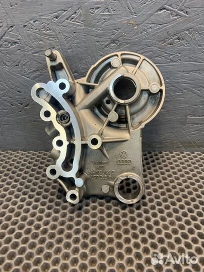 Крышка распредвала Volkswagen Tiguan 1.8-2.0 tfsi