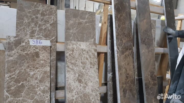 Мрамор гранит кварцит для ступеней