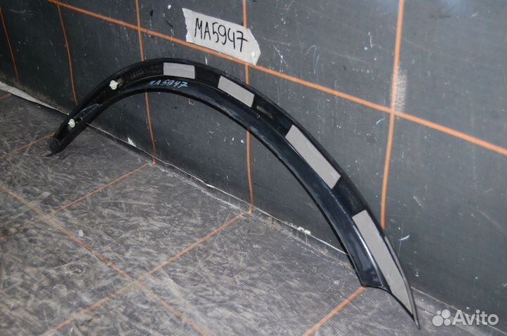 Накладка крыла задн прав - Mitsubishi Outlander 3