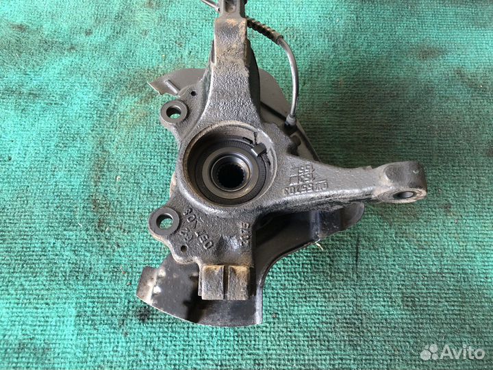 Левый Поворотный кулак Opel Corsa D