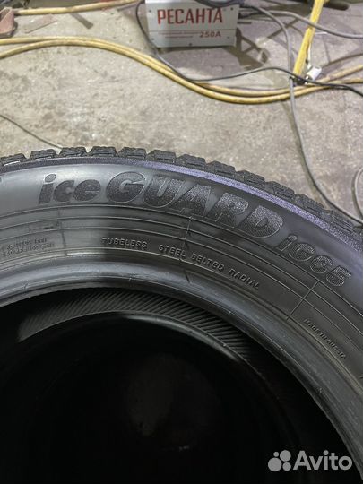 Yokohama Ice Guard IG65 215/60 R16