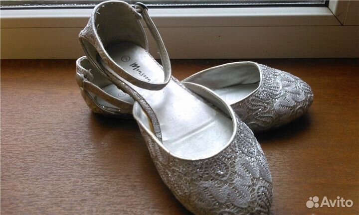 Нарядные бальные платья