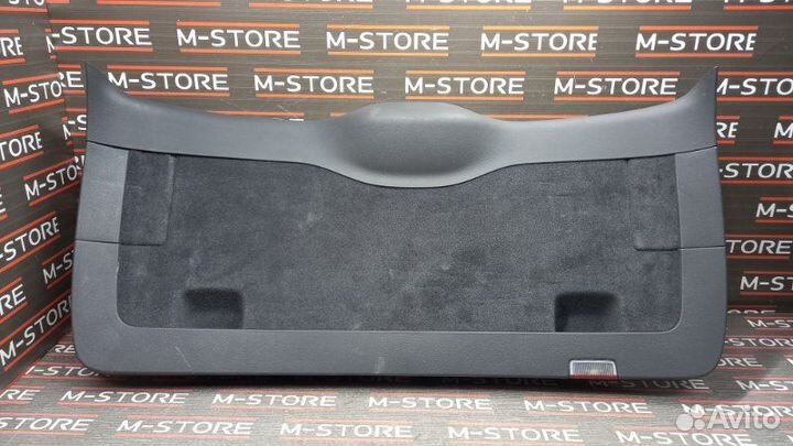 Обшивка двери багажника Volkswagen Touareg 7L AZZ