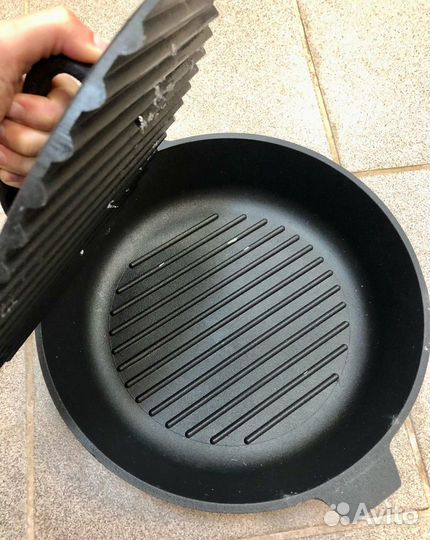 Чугунная сковорода гриль с прессом(тапака, табака)