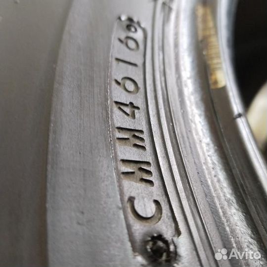 Bridgestone Turanza T001 215/60 R16