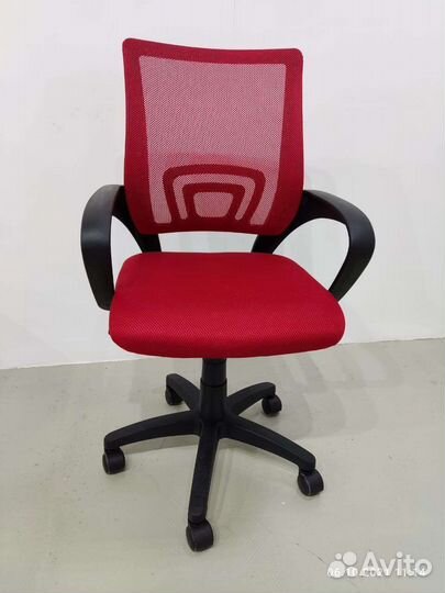 Офисное кресло