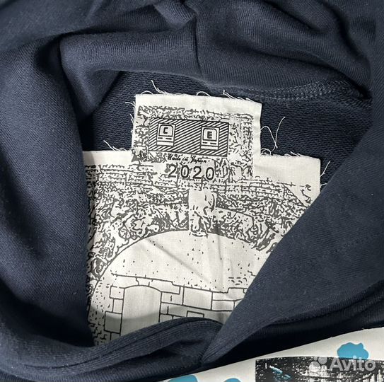 Худи cavempt на руках