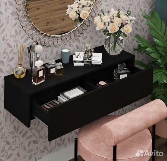 Туалетный столик