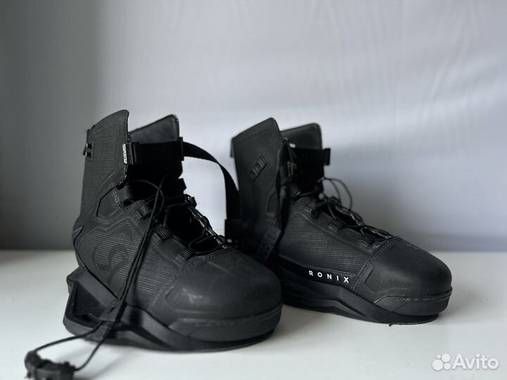 Крепления для вейкборда