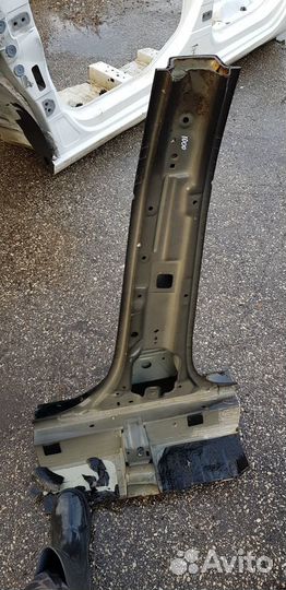 Hyundai Solaris Порог правый Средняя Стойка