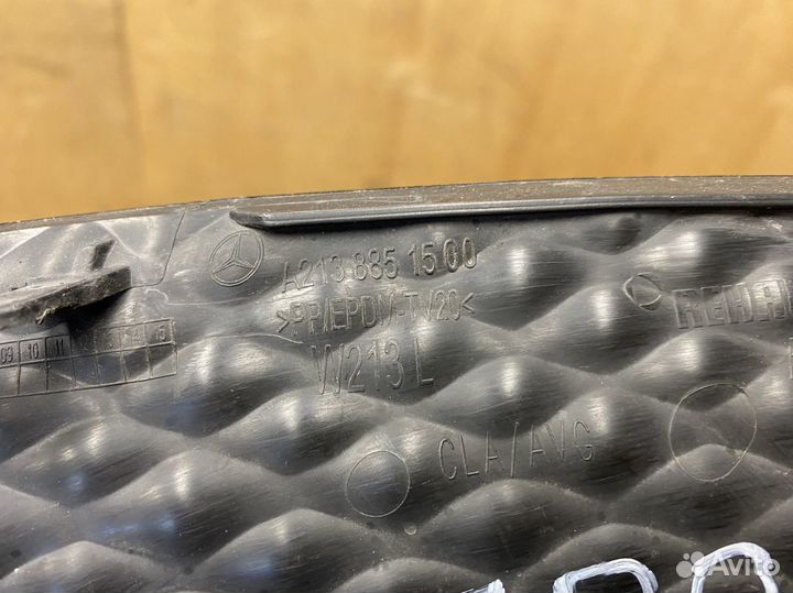 Решётка в бампер левая Mercedes W213 E-Klasse