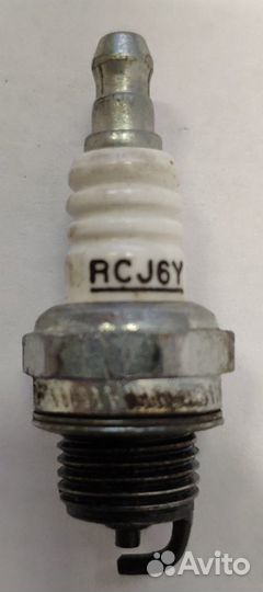 Свеча зажигания для мотокосы, триммера, бензопилы