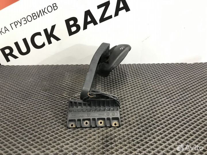 Корпус зеркала бордюрного Iveco Stralis