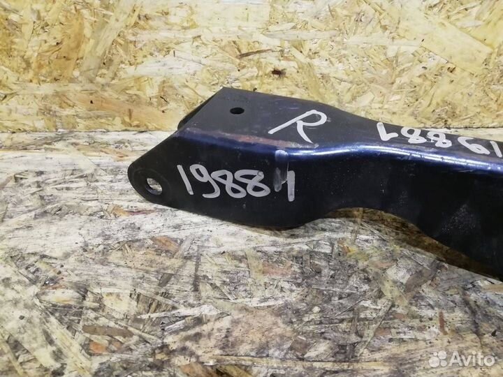 Рычаг задний правый Land Rover Discovery Sport