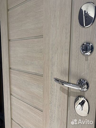 Дверь входная