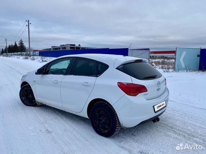 Opel Astra 1.6 МТ, 2011, 211 111 км